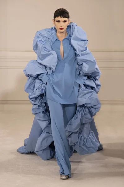 Look 14